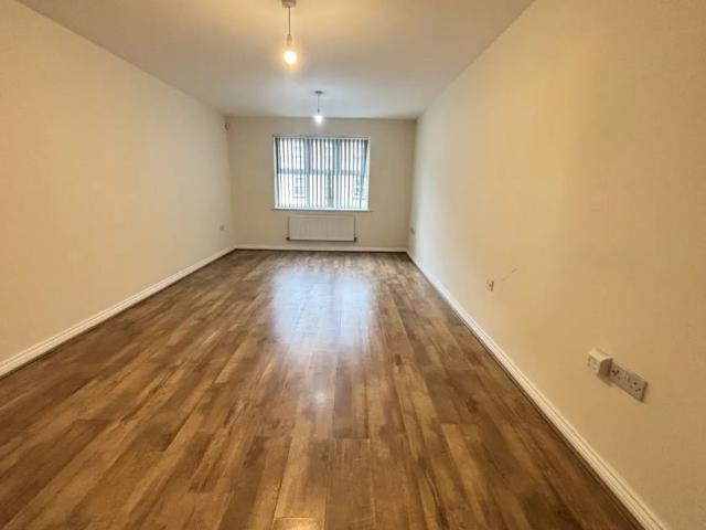 Apartment for rent in Overslade, New Bilton