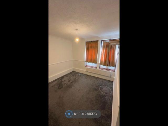 Apartment for rent in Collier Row, Greater London
