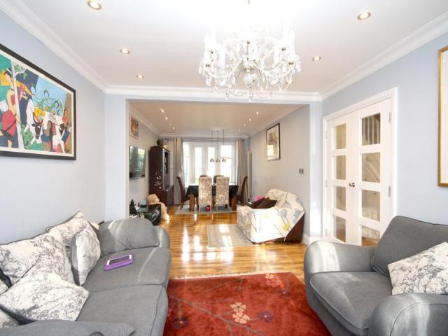 House for rent in Lane, Greater London