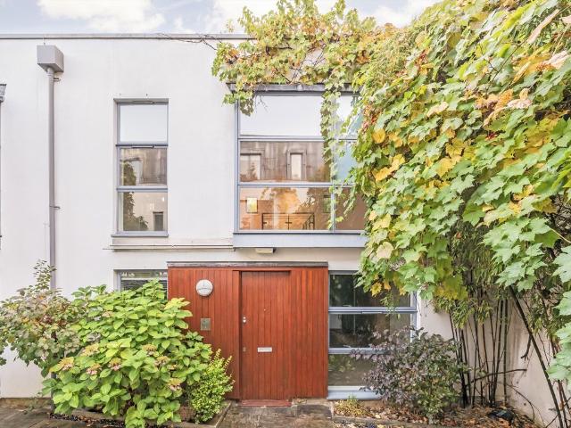 Apartment for rent in Royal Borough of Kensington and Chelsea, Greater London