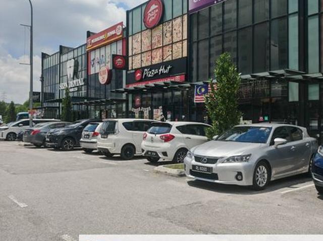Shop for sale in Petaling, Subang Jaya