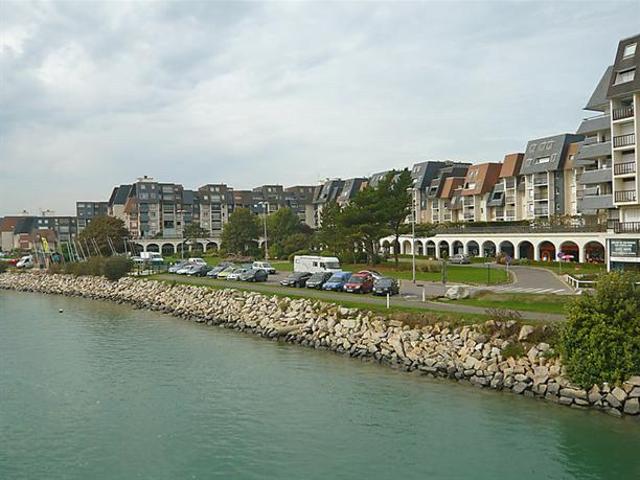 Duplex vente à Lisieux, Cabourg