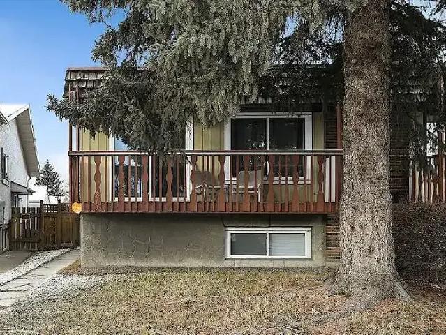 House for rent in Dalhousie, Calgary