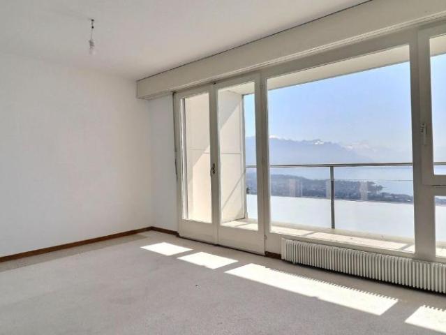 Wohnung kaufen in Chardonne, Waadt