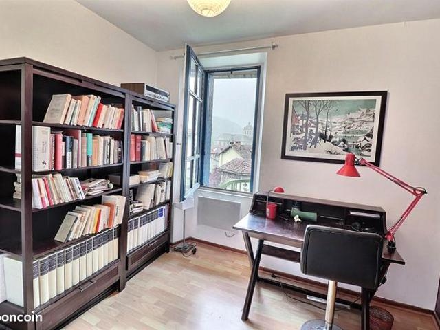 Appartement vente à Figeac