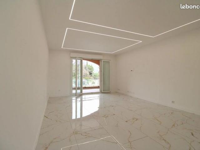 Appartement vente à Carros, Alpes-Maritimes