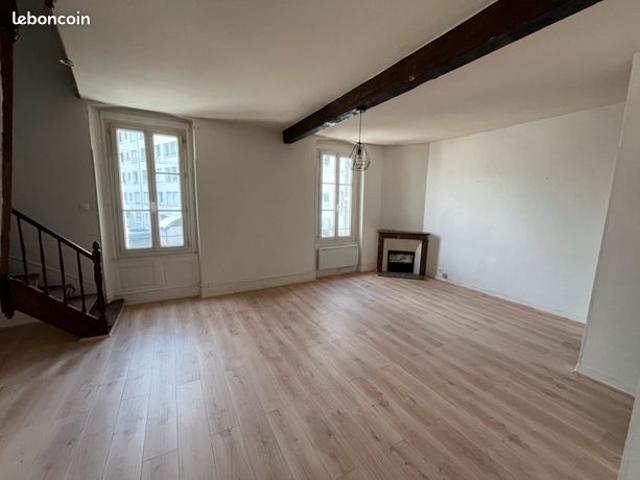 Appartement vente à Gond-Pontouvre, Charente