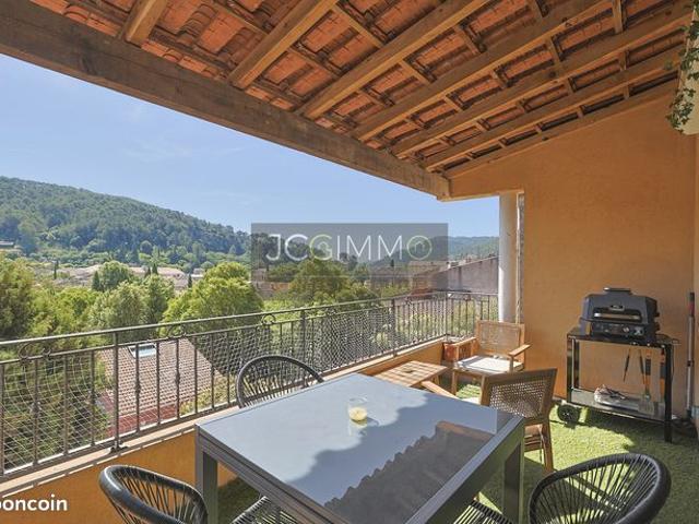 Appartement vente à Arrondissement de Toulon, Solliès-toucas