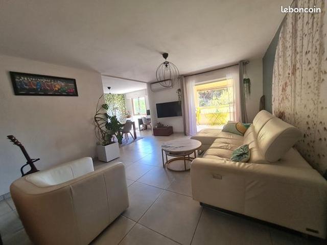 Appartement vente à Arrondissement de Toulon, Saint-mandrier-sur-mer