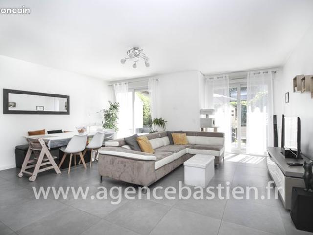 Appartement vente à Gex, Cessy