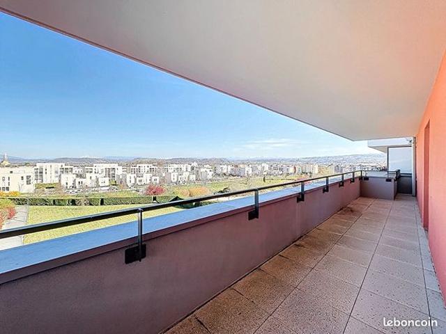 Appartement vente à La Tour-du-Pin, L'isle-d'abeau