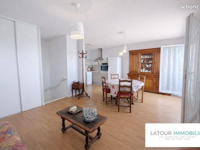 Appartement vente à La Tour-du-Pin, L'isle-d'abeau