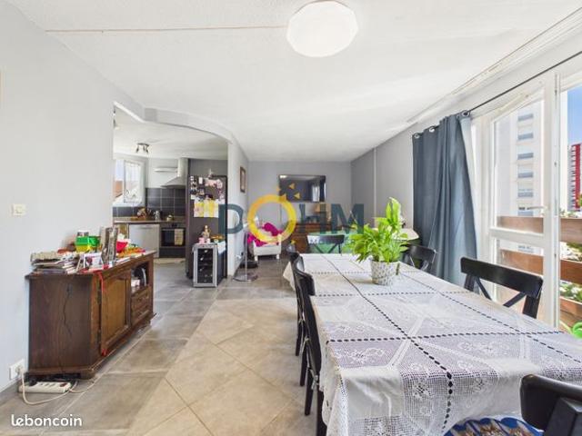 Appartement vente à Saint-Étienne, Andrézieux-bouthéon