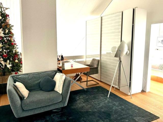 Apartment mieten in Einigen, Zürich