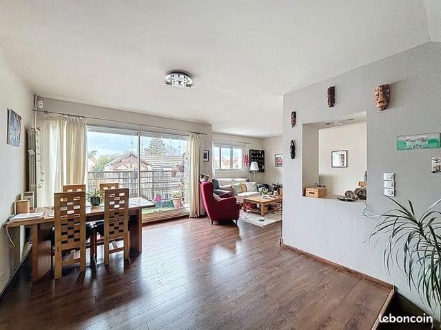 Appartement vente à Rambouillet, Voisins-le-bretonneux