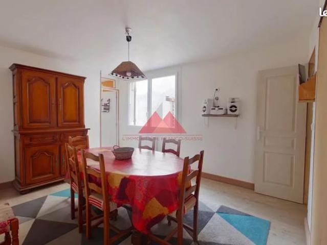 Appartement vente à Lons-le-Saunier, Doucier