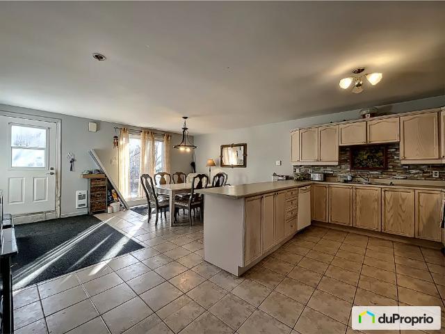 Duplex for sale in Granby