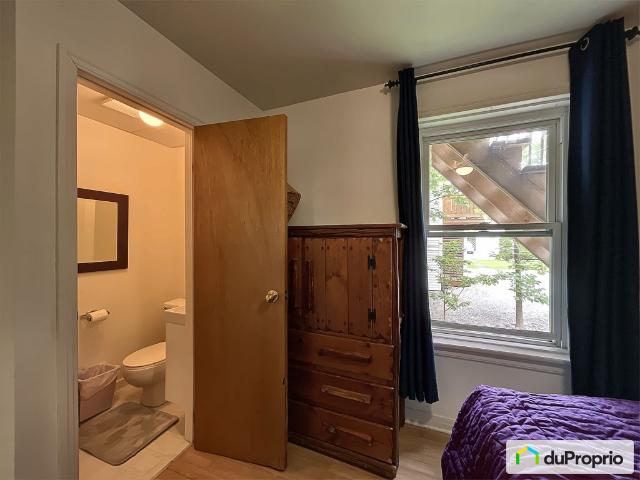 Duplex for sale in Magog
