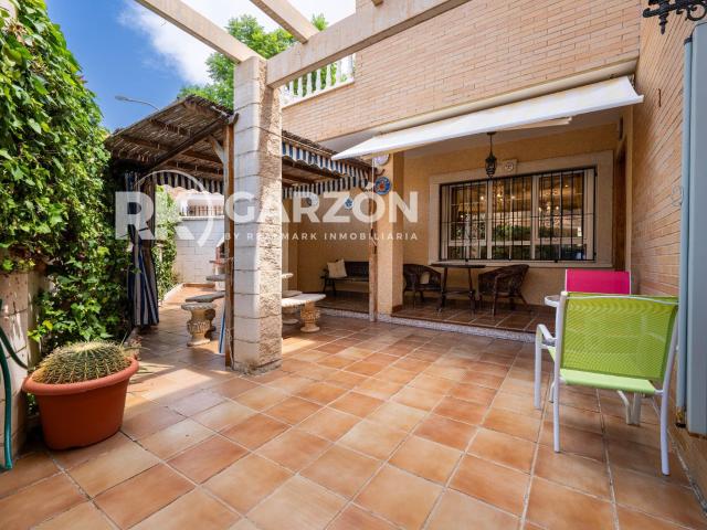 Casa en venta en La Gloria, Huércal De Almería