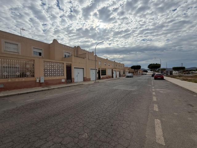 Dúplex en venta en San Isidro de Níjar, Níjar