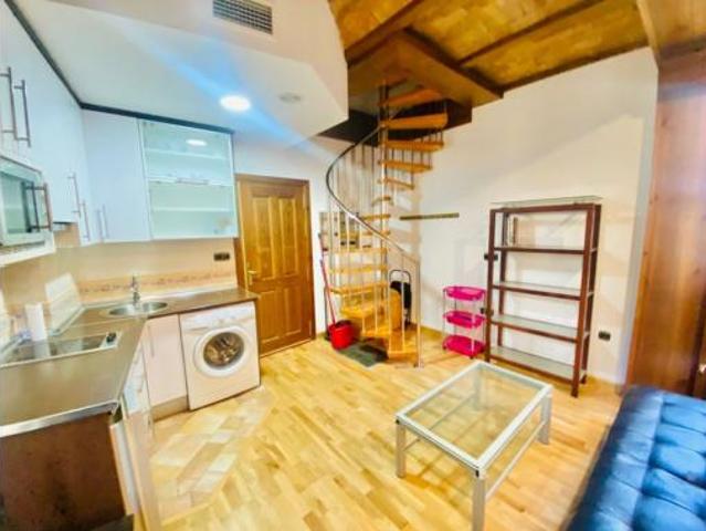Dúplex en alquiler en Centro, Comarca de la Vega de Granada