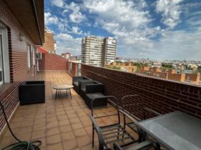Dúplex en alquiler en Usera, Madrid