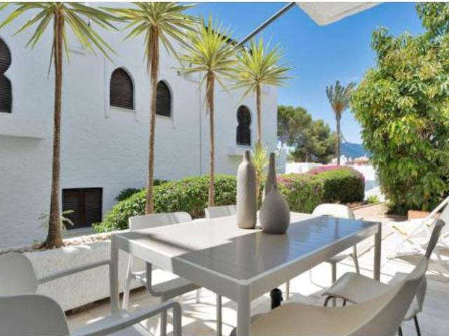 Dúplex en alquiler en Nueva Andalucía, Costa del Sol Occidental