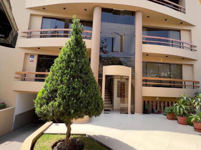 Casa venta en Santiago De Surco, Lima Metropolitana