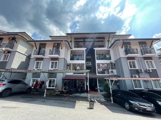 Townhouse for sale in Selayang, Selangor