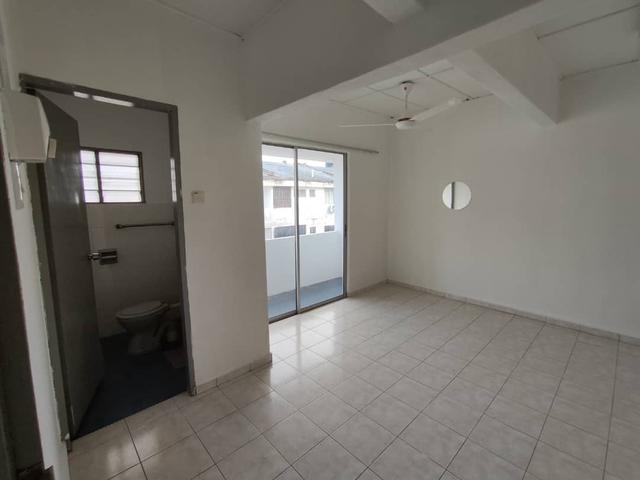 Apartment for sale in Malaka