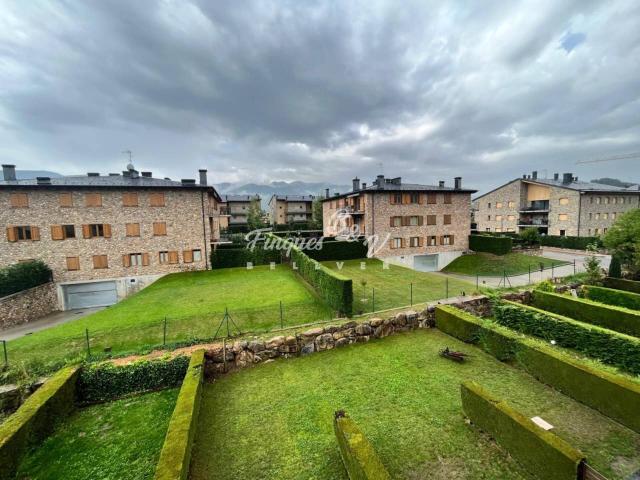 Dúplex en alquiler en Bellver De Cerdanya, Lleida