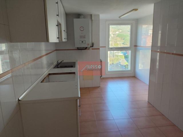 Dúplex en venta en Montealegre, Ourense