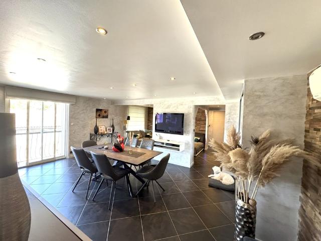 Duplex vente à Arrondissement de Toulon, Saint-cyr-sur-mer