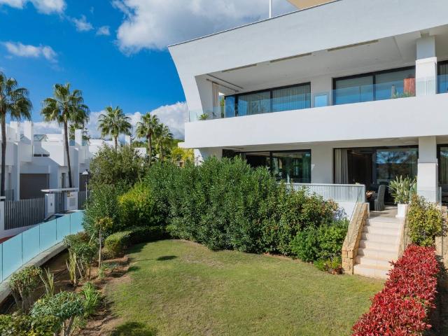 Dúplex en venta en Marbella, Urbanización Los Verdales