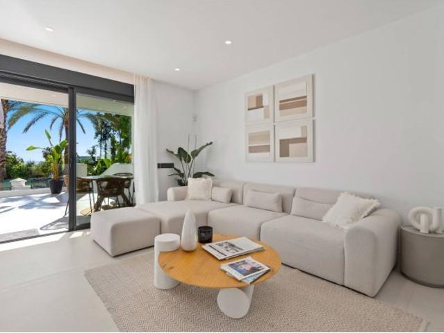 Piso en venta en Rincon de Pilar, Costa del Sol Occidental