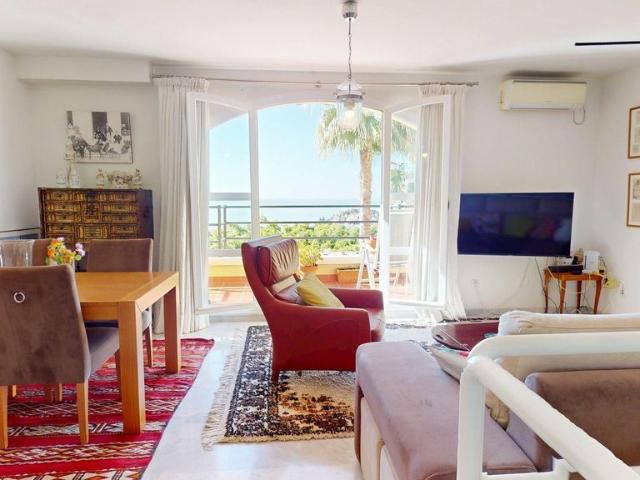 Dúplex en venta en Cerrado de Calderón, Málaga