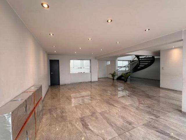 Duplex de Lujo en Monterrico con Espectacular Vista a Valle Hermoso Surco