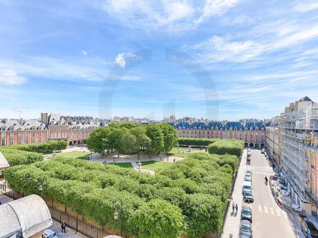 Duplex vente à Paris, Le Marais