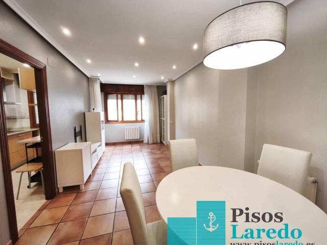 Piso en venta en Bádames, Voto