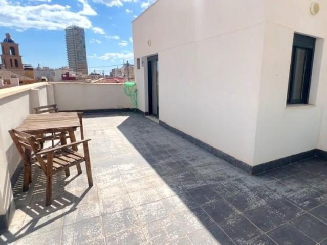 Dúplex en alquiler en Alicante, Centre Històric