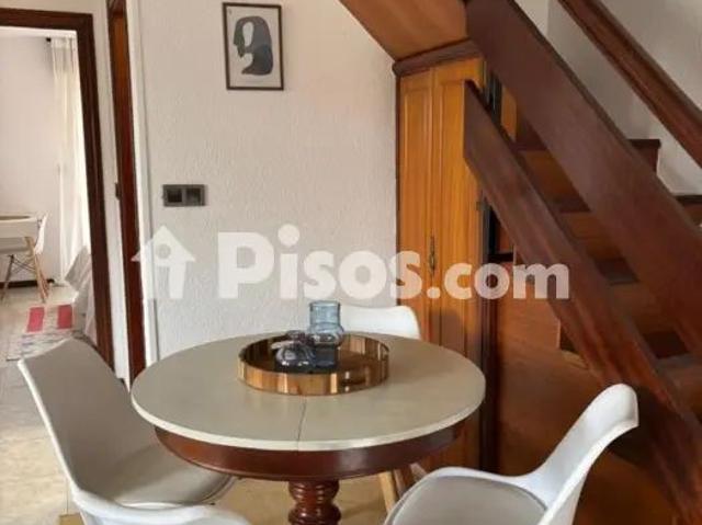 Casa en alquiler en Laredo