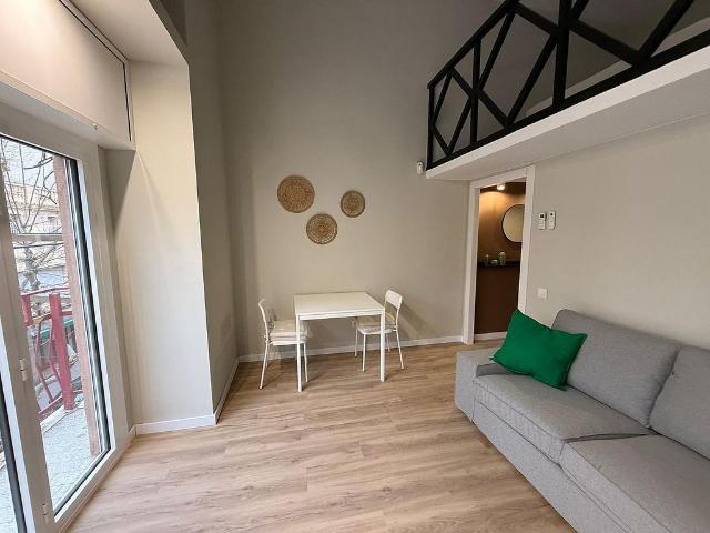 Dúplex en alquiler en Districte 1, Barcelonès