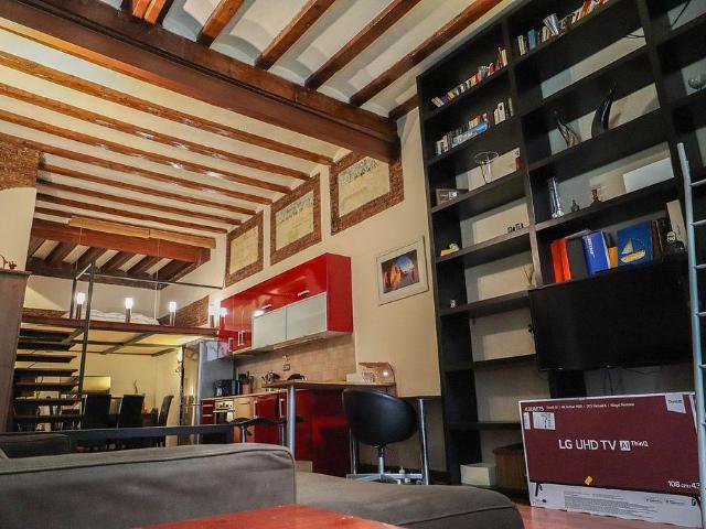 Dúplex en alquiler en Ciutat Vella, Barcelonès