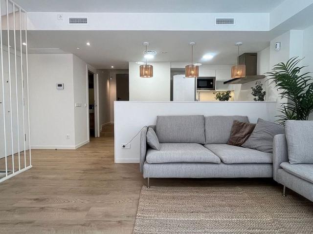 Dúplex en alquiler en L'hospitalet De Llobregat, la Torrassa