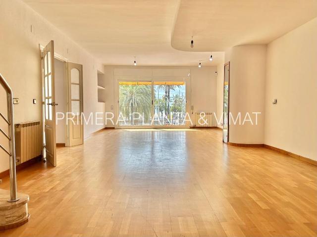 Dúplex en alquiler en Eixample, Maresme