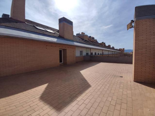 Dúplex en alquiler en Barri Vell, Gironès