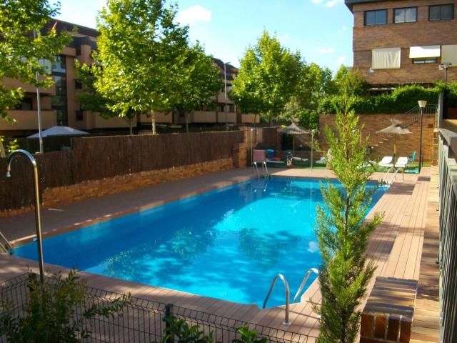 Dúplex en alquiler en Las Rozas De Madrid, La Dehesa de Navalcarbón