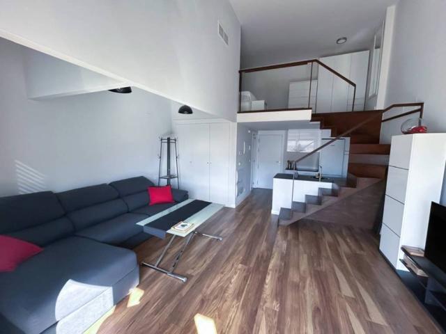 Dúplex en alquiler en Medina-sidonia, Madrid