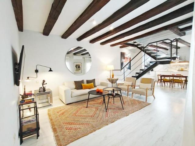 Dúplex en alquiler en Madrid, Cortes
