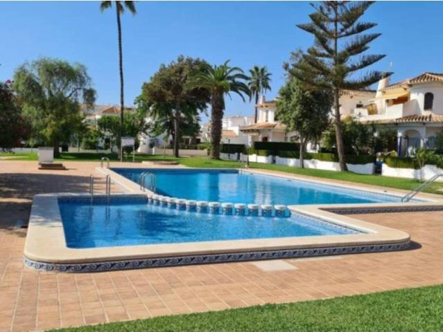 Dúplex en alquiler en Pilar De La Horadada, Alicante